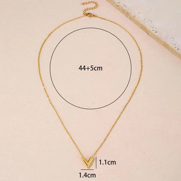 V-Shaped Necklace with Bracelet