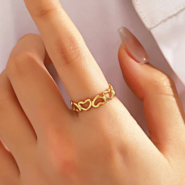 Adjustable Heart Themed Ring