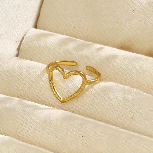 Adjustable Heart Themed Ring