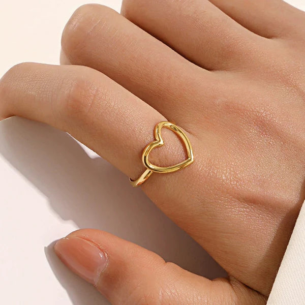 Adjustable Heart Themed Ring