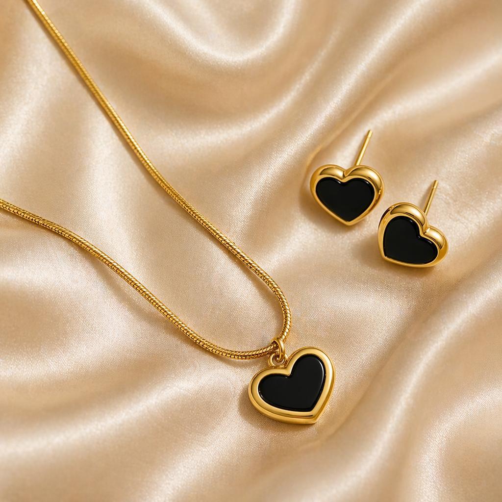 Luna Black Heart Necklace & Studs